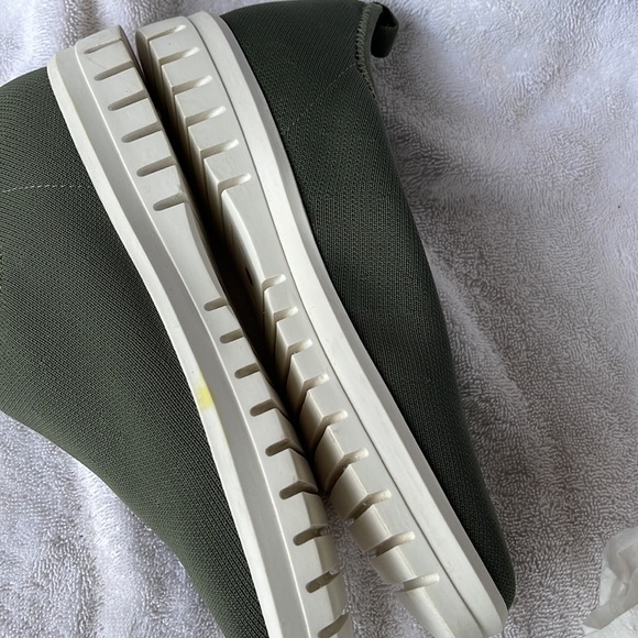 Blondo green slip on deck shoes - Picture 5 of 10